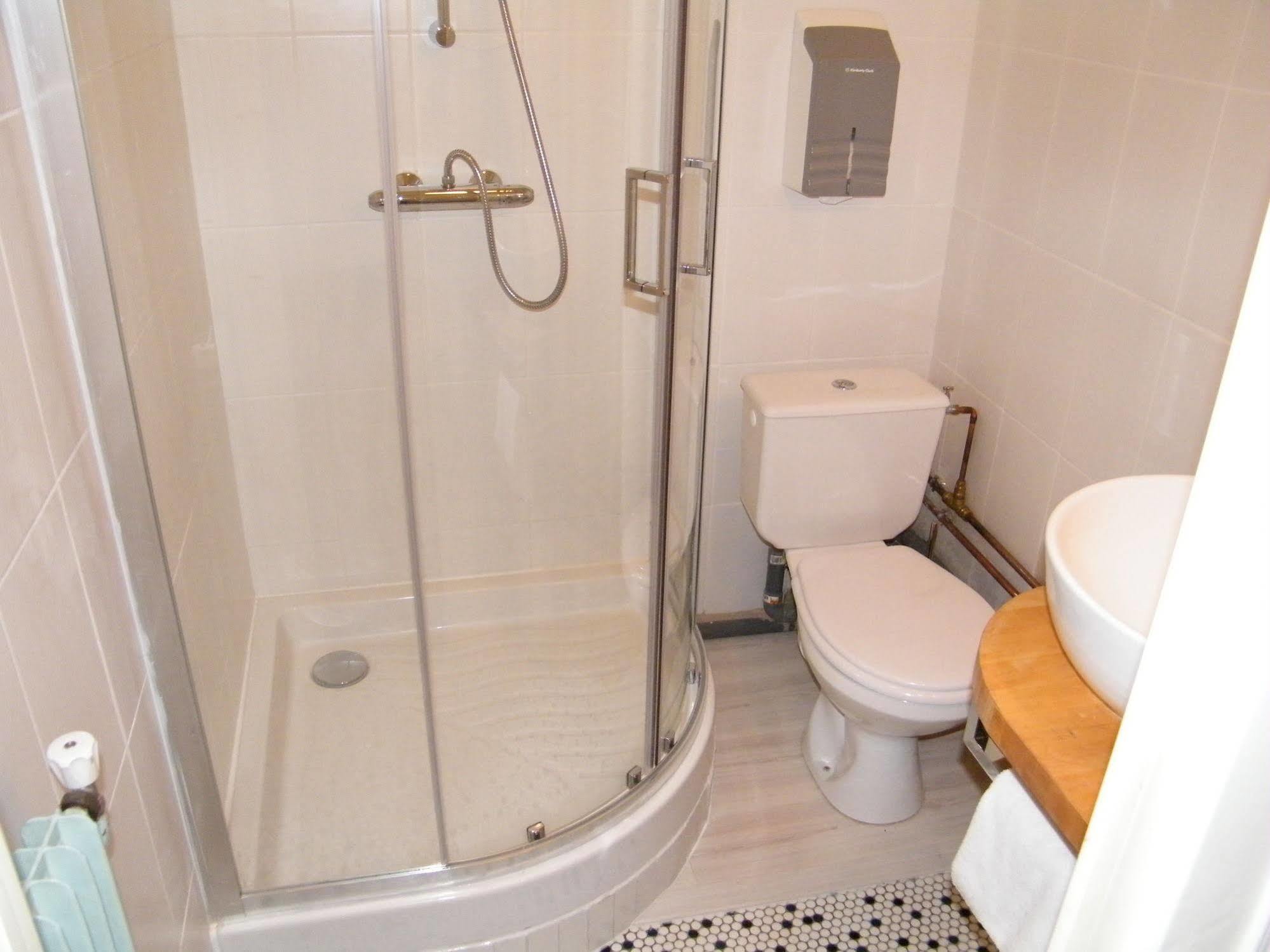 Hotel Balzac à Fougères Extérieur photo